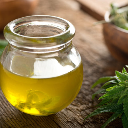 Cannabisolja till salu